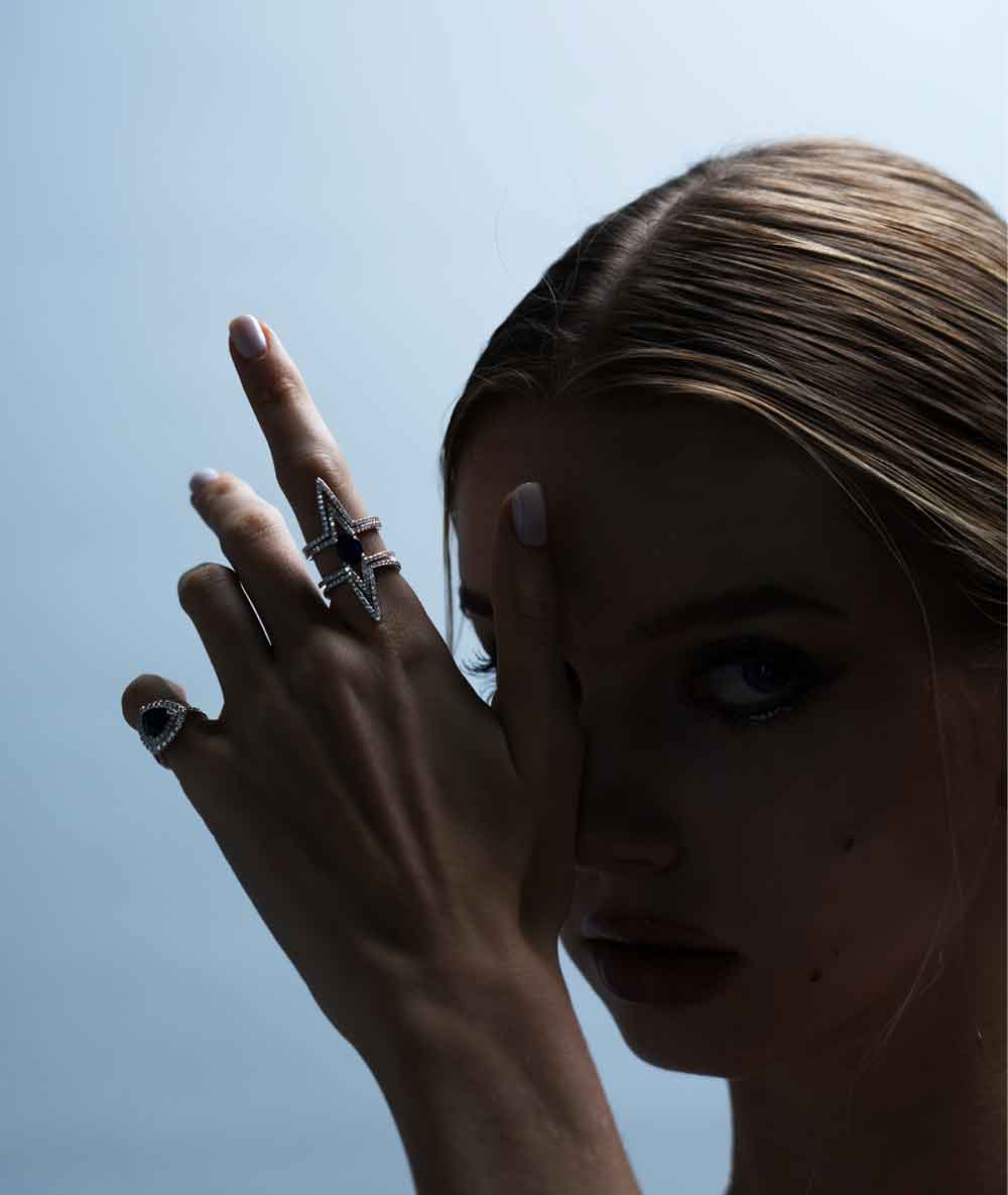 Shard - Stacking Sapphire and Diamond ring - Tess Van Ghert