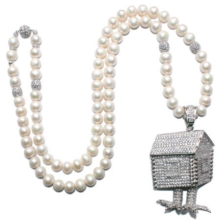 Pearls for Disco Pendant as part of the pearl pendant necklaces women collection- Tess Van Ghert - full piece of jewellery